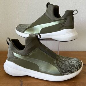 PUMA Rebel Slip-on Sneakers Sz 8